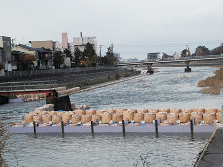 たて込み簡易土留め